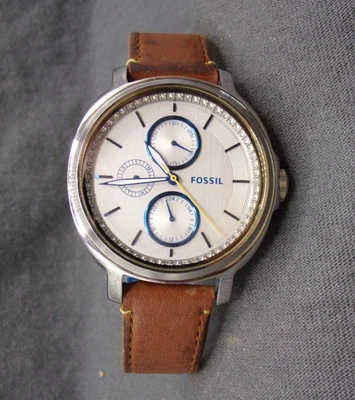 Reloj Mujer FOSSIL "Chelsey" ES3522 con Batería Nueva - ¡Funciona Muy bien! d64 Foto 1 de 4