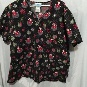 SB Scrubs Scrub XL Top Christmas Santa Clause Snow Flakes Trees Vet Peds Dentist - Picture 1 of 10