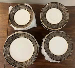 Mikasa Mount Holyoke Gold Scrolls Black White Bone-China Vintage 22 Pieces EUC - Picture 1 of 12