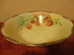 UNIQUE VINTAGE, Large Serving Bowl, Hand Painted Pink Berries, Artist Signed - Picture 1 of 7