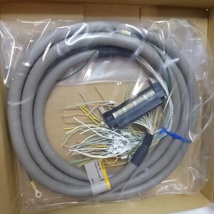 Omron F160-VP 2M Cable Brand New Sealed in Open Box Free Fast Shipping US Seller - Picture 1 of 7