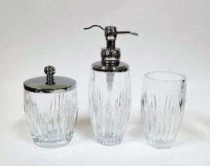 3 PC Set Cristallino Vetro Sapone Dispenser + Argento,Cromo Tono Pompa + - Foto 1 di 6