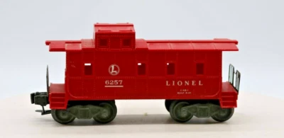 Post War Lionel O-27 Southern Pacific Red Caboose #6257 1:48 Scale - Image 1 of 4