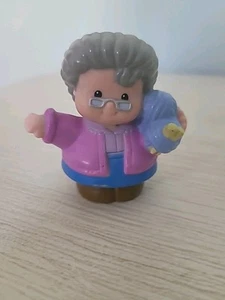 Fisher Price Little People GRANDMA GRANDMOTHER GRANNY w/ Knitting Yarn 2009 - Picture 1 of 4