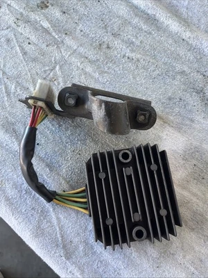 Honda Goldwing 1100 12v Regulator Rectifier Voltage Rectifier - Image 1 of 3