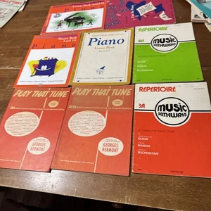 Juego de ocho libros de piano vintage - Imagen 1 de 9