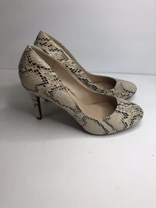 Est 1946 Ladies Comfort Snake Skin Print Mobwife Pump Heels NWOB Ladies 9M - Imagen 1 de 5
