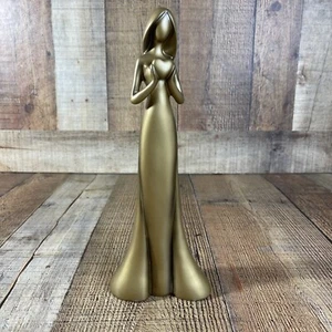 Haley Max Giving Collection Woman Holding Heart - Picture 1 of 9