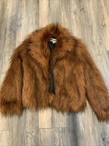 BB Dakota Faux Fur Jacket Shorter Length - Size Small - Picture 1 of 5