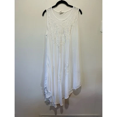 Exist 白色睡衣/沙滩罩女式 M 码无袖刺绣长款  — 第 1/4 张图片