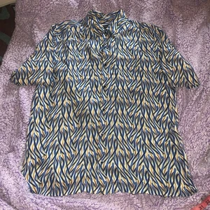 Jhane Barnes Men's Medium Silk Shirt Short Sleeve Button Up Multicolor 100% Silk - Picture 1 of 3