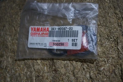 YAMAHA XT350 TTR225 XT225 YTZ250 FRONT BRAKE  CALIPER SEALS 34X--W0047-00 NOS - Image 1 of 3