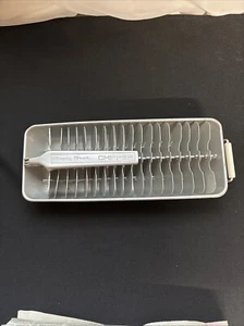 Astilladora Magic Touch con bandeja de hielo de aluminio MCM cocina vintage - Imagen 1 de 2