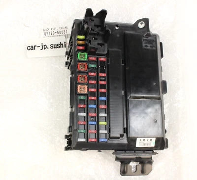 LEXUS 07-17 LS460 LS600H Fuse Relay Engine Room Junction Block 82720-50081 OEM - Image 1 of 4