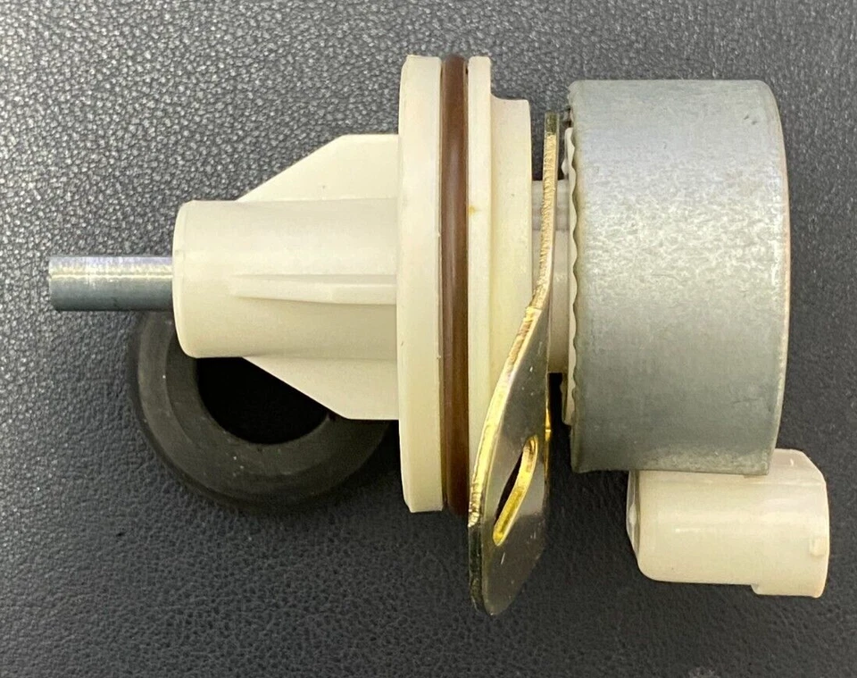 SMP SC13 NEW Speed Sensor - Image 1 of 4