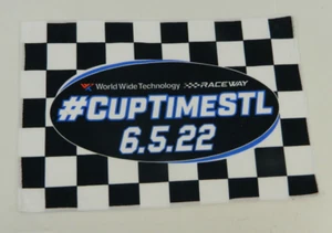 Neu mit Etikett Raceway Inaugural Cup Race St. Louis, MO Handtuch Giveaway NASCAR #CUPTIMESTL - Bild 1 von 4