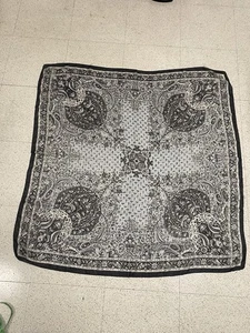 "Preciosa bufanda floral de seda suave cuadrada 39"" X 39""" - Imagen 1 de 6