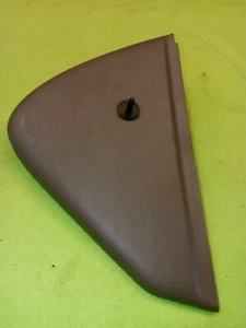 05 SATURN ION KICK PANEL LADO DEL PASAJERO (puede adaptarse a otros) - Imagen 1 de 3