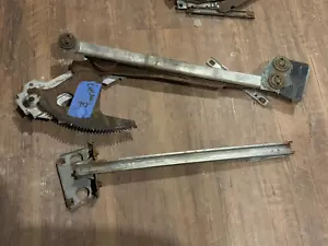1978-1988 G Body Malibu Cutlass Monte Carlo Passenger RH Manual Window Regulator - Picture 1 of 5