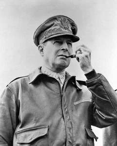 World War II General DOUGLAS MACARTHUR Glossy 8x10 Photo Military Print Poster - Picture 1 of 1