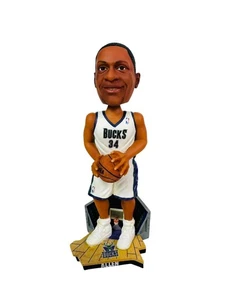 RAY ALLEN MILWAUKEE BUCKS VINTAGE 2000'S FOREVER LIMITED BOBBLEHEAD - Picture 1 of 5