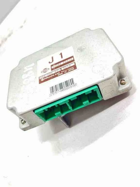NISSAN PATHFINDER III R51 Motorsteuergerät ECU 20761517 33084EB41A 31809561 - Immagine 1 di 1
