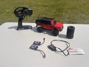 Traxxas TRX 4M Rc Crawler W/ 2 Batteries, Charger & Extra Set Of Tires - Picture 1 of 17