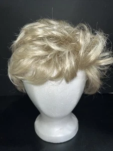 Vtg Paula Young Wig A5504 Size Average SF23/20 Blonde Straight Short Hair Wig - Picture 1 of 7