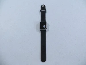 Apple Watch Sport 38mm A1553 Silber GESPERRT WIE BESEHEN FÜR TEILE LESEN - Bild 1 von 9