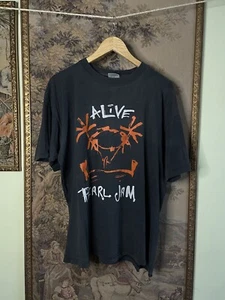 Rare Vintage 90s Pearl Jam ‘Alive’ Tour Euro Boot T-Shirt - XL - Picture 1 of 6