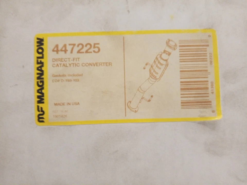 For Toyota 4Runner 1999-2002 Magnaflow Direct Fit CARB Catalytic Converter GAP - Image 1 of 1