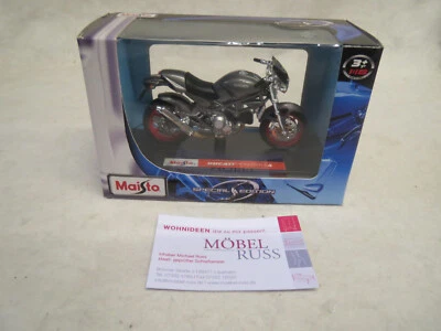 Ducati Monster S4 2002 Silber Special Edition Maisto 1:18 - Bild 1 von 3