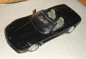 Chevrolet Corvette C5 1997 1:18 BBURAGO - Foto 1 di 9