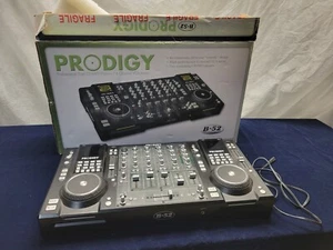 B-52 Prodigy DJ 4 Kanal VCA Mixer REPARATURBEDÜRFTIG für TEILE (wie Pioneer CDJ) - Bild 1 von 20