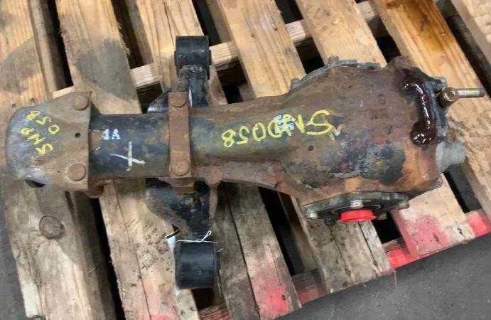 2005-2009 Subaru Legacy Rear Differential Carrier Assembly 2.2L OEM - Image 1 of 4