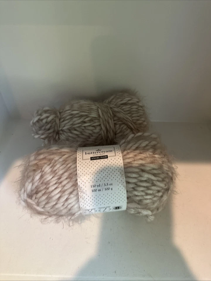 Lote de 2 hilos de pelo de ángel artesanal de lujo crema mantequilla beige 110 yardas 3,5 OZ uno abierto Foto 1 de 4