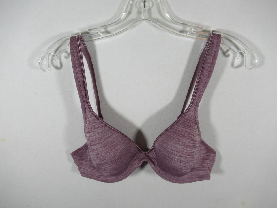 Sujetador Barely There cómodo curvas 34B púrpura con aros 4364 Foto 1 de 4