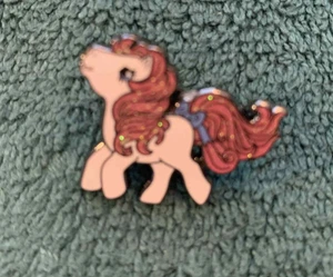 My little Pony Classic Glitzer Emaille Pin Zuckerwatte + Box - Bild 1 von 2