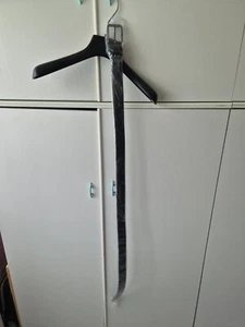 ledergürtel herren mit Pin-Schnalle, 110cm lang, in schwarz - Bild 1 von 1