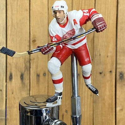 Detroit Red Wings Beer Tap Handle Shanahan White Jersey NHL Hockey - Image 1 of 4