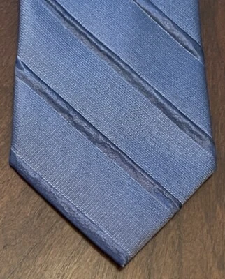 Apt. 9 Gray 78% Silk 22% Elastomer Men’s Neck Tie Made In China - Image 1 of 4