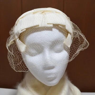 Vintage Women's Cream Fascinator Veil Hat Headpiece Headwear Hair Decoration Net - Image 1 of 4