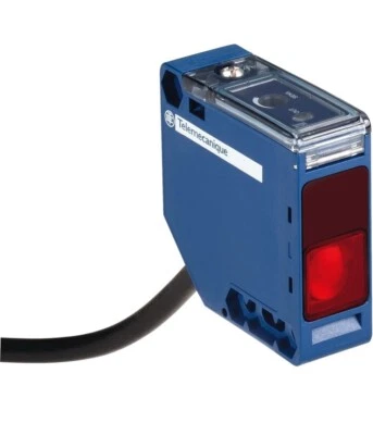 Telemecanique XUK2ARCNL2T Photoelectric Sensor 24.. 240VAC/DC Cable 2 m - Image 1 of 4