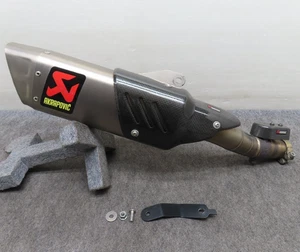 AKRAPOVIC Racing Slip-On Muffler for Yamaha YZF-R6 2017–2023 - Picture 1 of 9