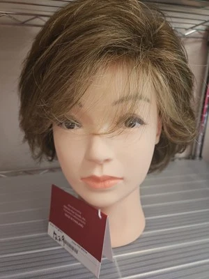 Sierra | Pelucas René de París/ Nuevas con etiquetas/ Color= Moca helada Foto 1 de 4