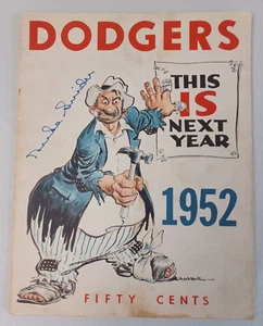 1952 Brooklyn Dodgers Baseball Jahrbuch handsigniert Duke Snider auf Cover - Bild 1 von 9