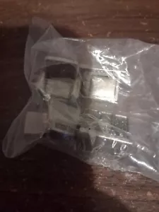 Scene It? TV Edition DVD Game Replacement Metal Tokens Pawns Game Parts - Picture 1 of 3