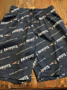 Boys Patriots Shorts Size Small (8) - Picture 1 of 3