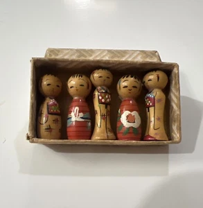 Vintage Miniatur Kokeshi Puppen winzig 1" 5er Set handbemalt Holz Japan selten - Bild 1 von 24