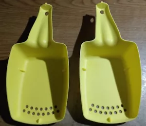 Lotto di 2 Scoop applicatore Preen Garden Weed Preventer - Foto 1 di 2